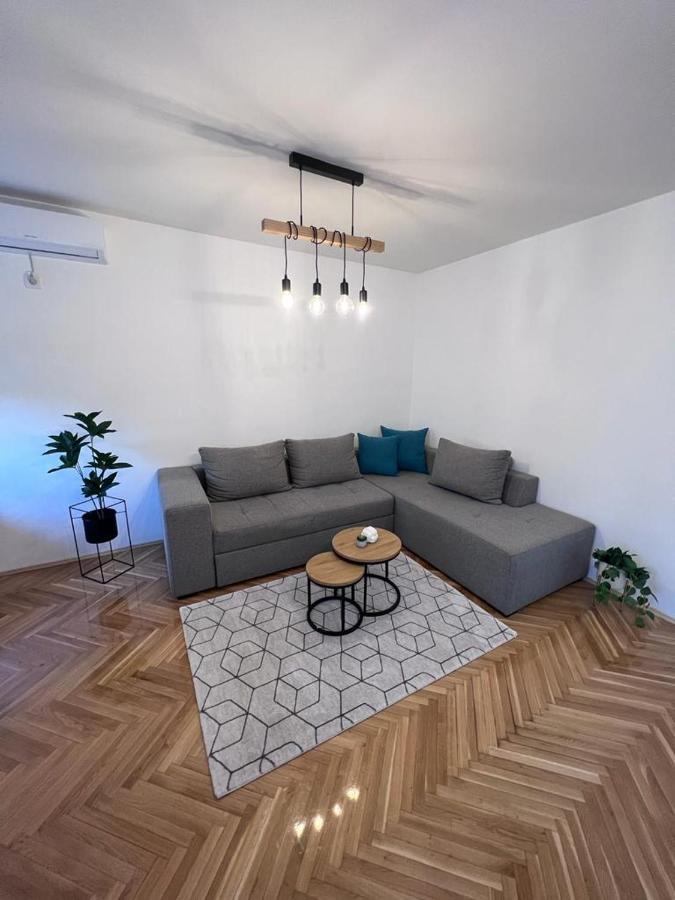 Sari City Center Apartment Novi Sad Exterior photo